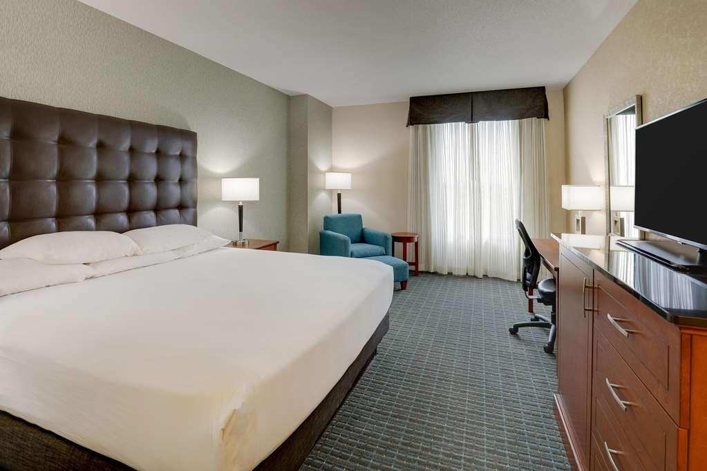 Drury Inn & Suites Phoenix Chandler Fashion Center Стая снимка