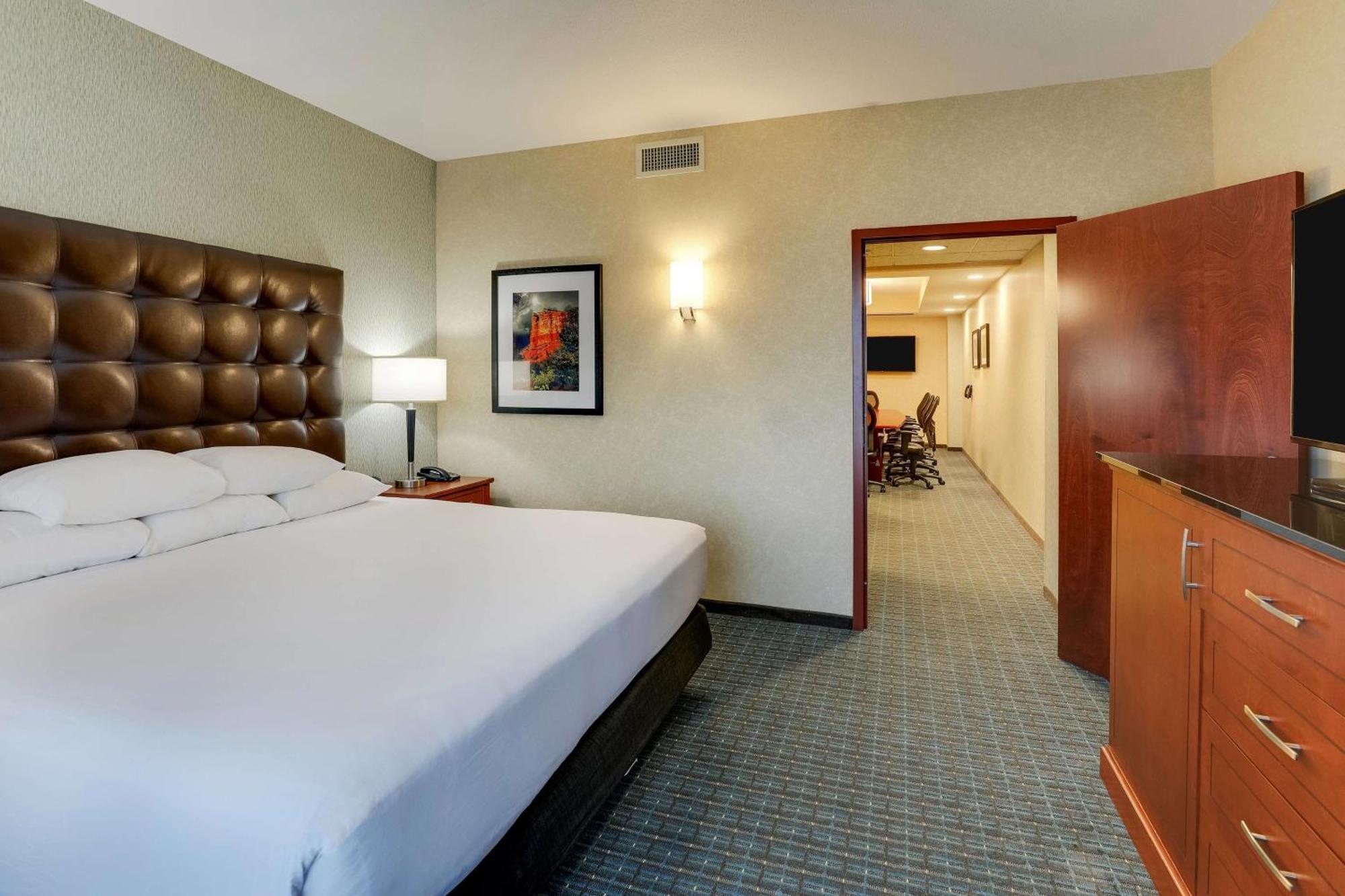 Drury Inn & Suites Phoenix Chandler Fashion Center Екстериор снимка