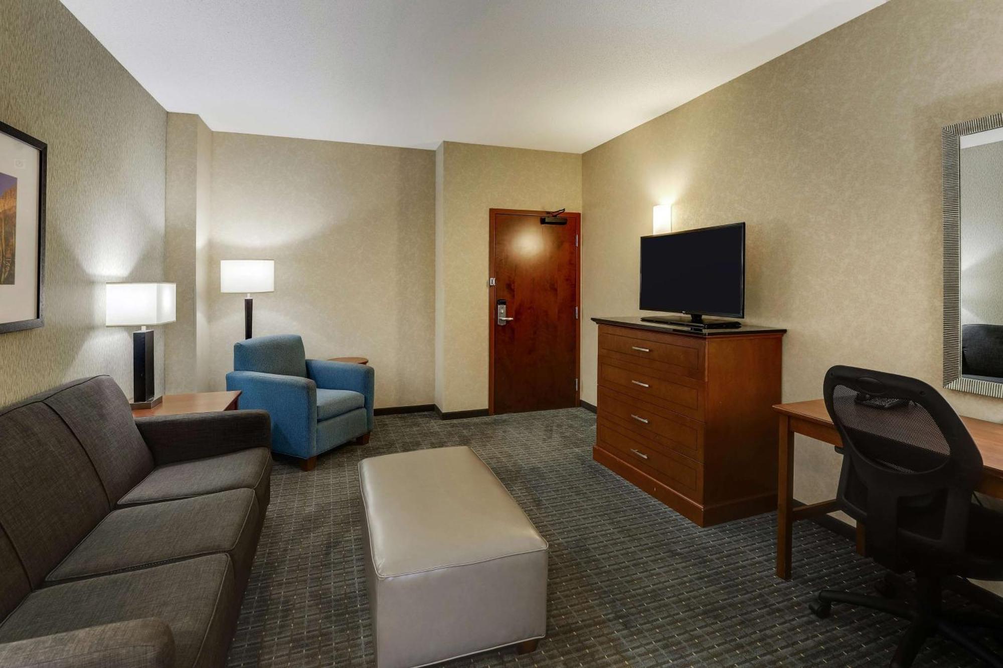 Drury Inn & Suites Phoenix Chandler Fashion Center Екстериор снимка